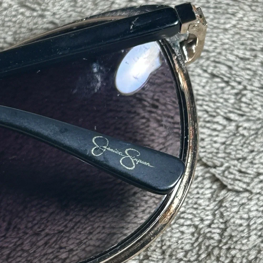 Jessica Simpson Round Sunglasses Black Rose Designer Frame & Gradient Lenses